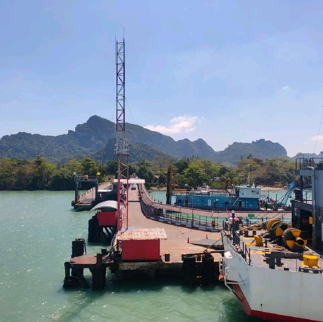 ท่าเรือหน้าทอน เกาะสมุย