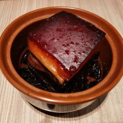 ZHIWEIGUAN User Photo