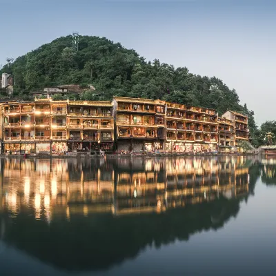 Borrman Hotels in Fenghuang