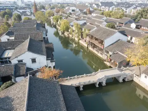 鳳凰山景観地周辺のホテル