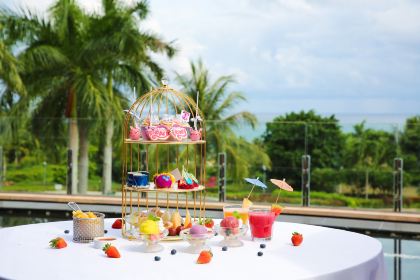 鲁能希尔顿酒店·铜鼓廊大堂吧