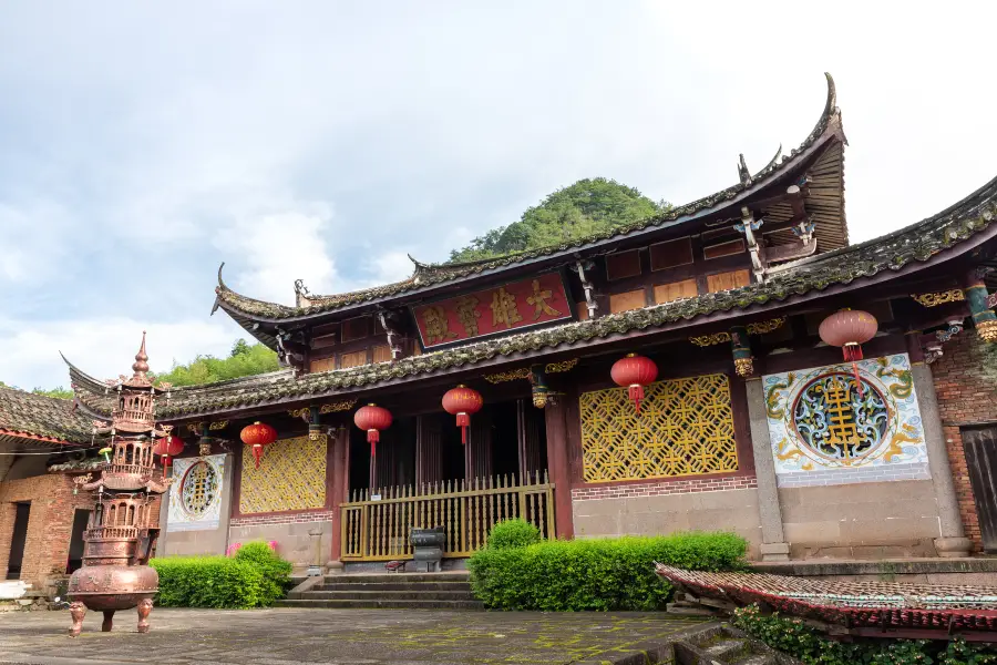 Jiuzuo Temple