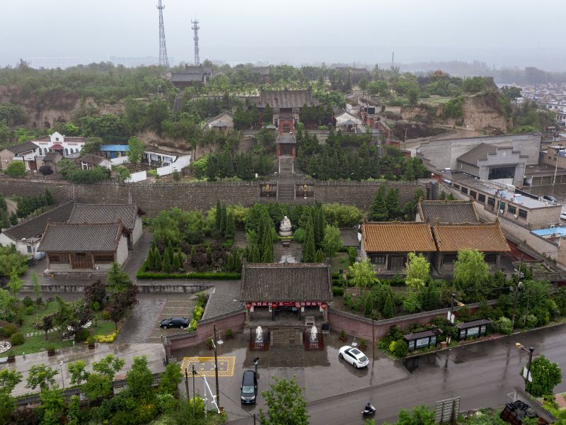 Puzhao Temple