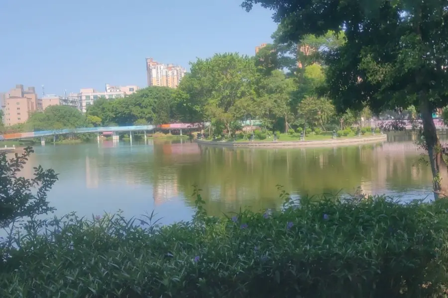 West District of Shilong West Lake City Park