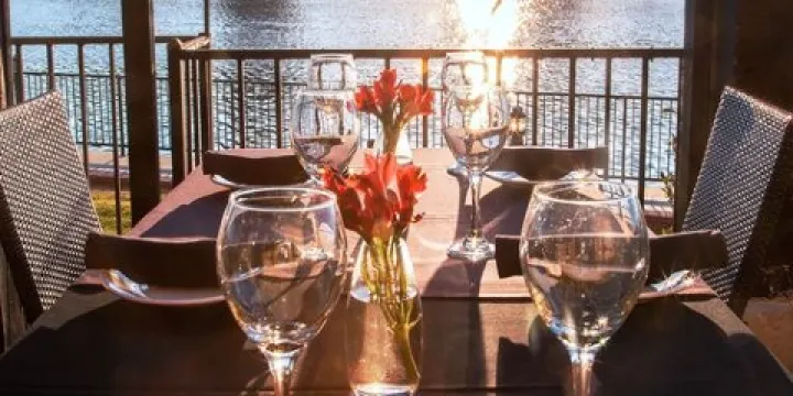 Zin Bistro Americana