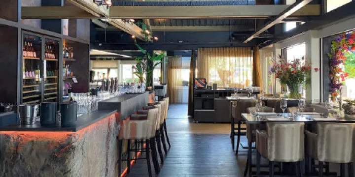 Restaurant On The Rock Aalsmeer