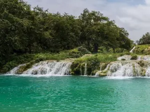 Darbat Waterfall