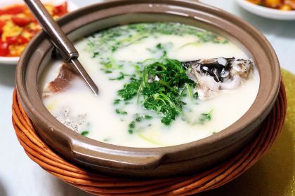 天乐农家鱼头王(天目湖店)