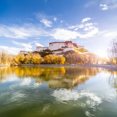 Shangri-La Hotels in Lhasa