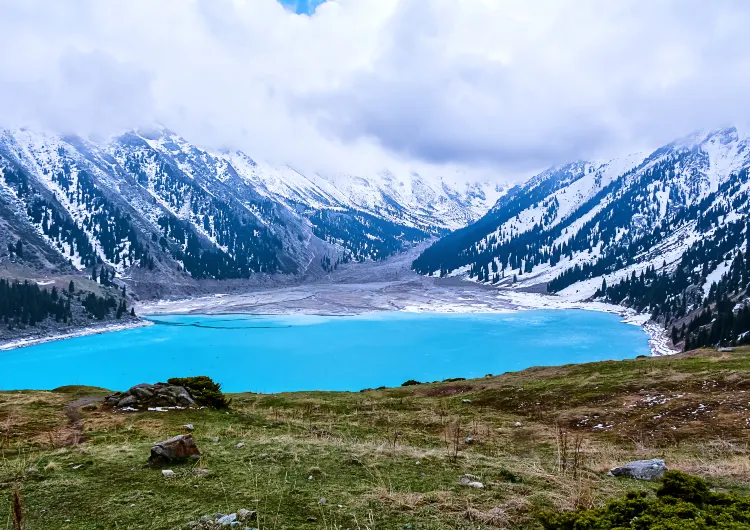 알마티 날씨, 알마티 기온 가이드, 여행하기 가장 좋은 계절, 기온별 옷차림