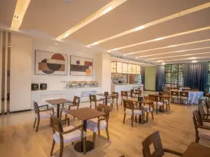 绿地康养居酒店康养小厨(咸宁高铁站店)