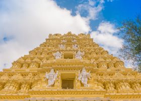 Отели рядом с достопримечательностью «Lakshmi Venkataramanaswamy temple»