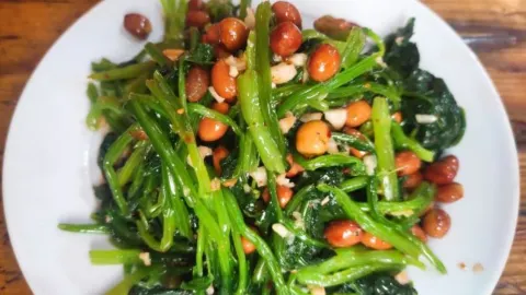 靓靓饺子馆 in Харбин