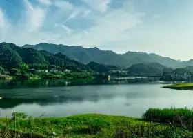 Qingyang Lake