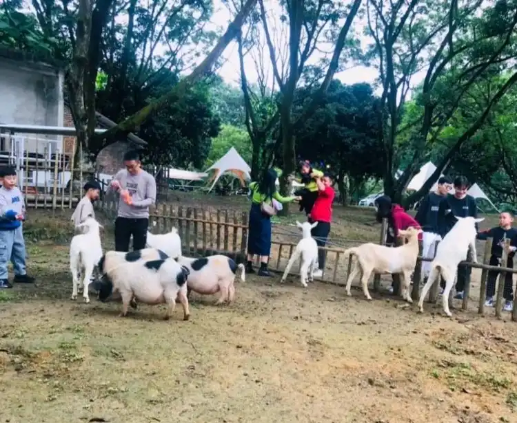 Hotel in zona Jingming Hotspring Holiday Resort Animal Ornamental Garden