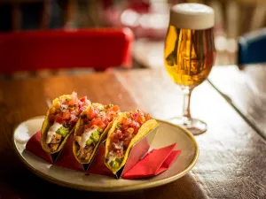 Backpackers BAR & RESTAURANT