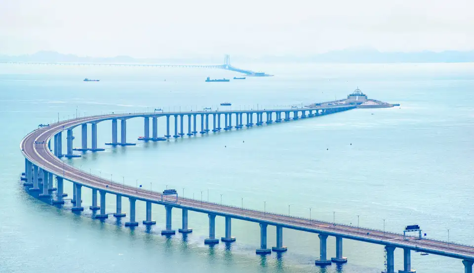 3_Hong Kong-Zhuhai-Macao Bridge Boat Tour