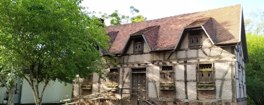 Núcleo De Casas Enxaimel