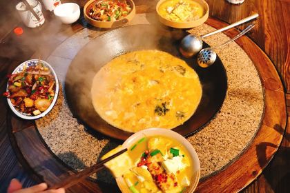 Impression Lao Zao Tai San Xia Pots (Tianmenshan Cableway Store)