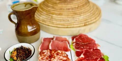 摩梭菌香草帽石鍋魚