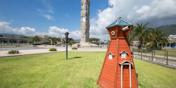 亞龍灣中心廣場