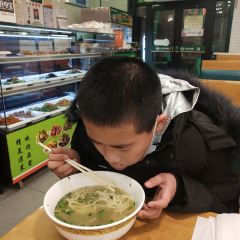 YI KOU HUO GUO User Photo