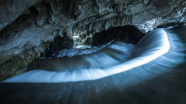 Anshun Cave Exploration