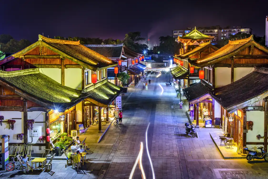 鄰近鬱孤台歷史文化街區的酒店