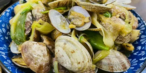 WL (Watu Lontar Resto)