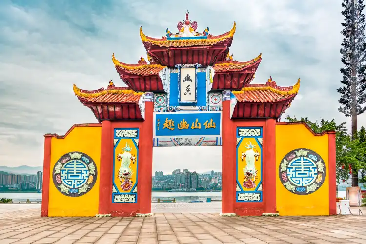 Hotels near Fengdu Wuyushan Jade Emperor Holy Land Tourist Area