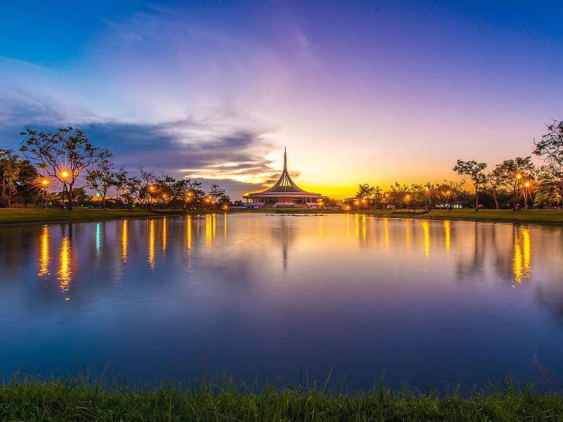 Suan Luang Rama IX Park