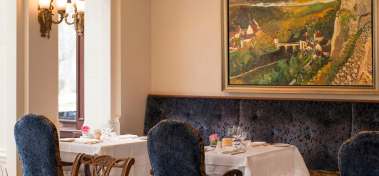 Noble Restaurant
