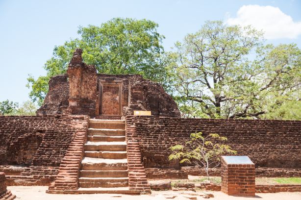Potgul Viharaya (Potgul Temple)