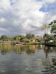 El Lago de La Pradera