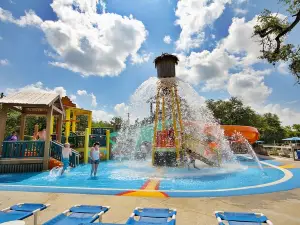 Jellystone Park™ Guadalupe River