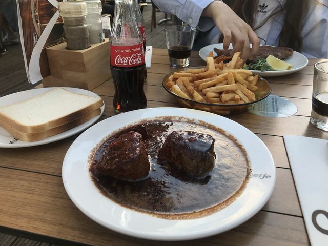 암스테르담 스테이크 맛집 “카페로체”