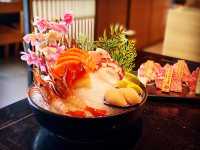 仿如置身日本用餐的燒肉火鍋放題