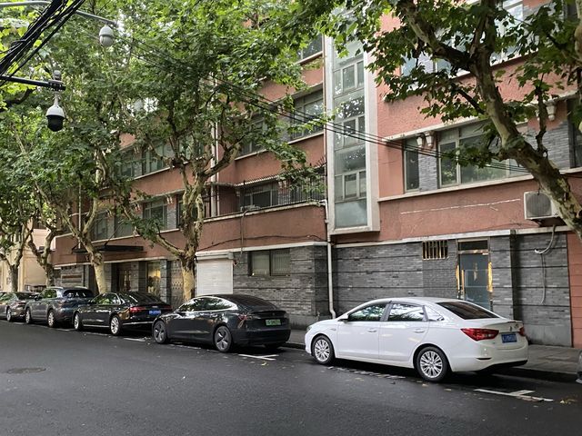 Sunday stroll: Shaanxi South & Xinle Rds