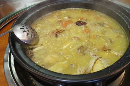 寻常宴野生菌火锅