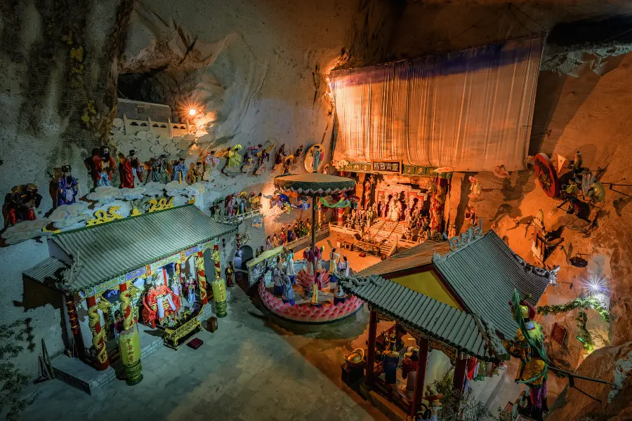 Lingxiao Cave