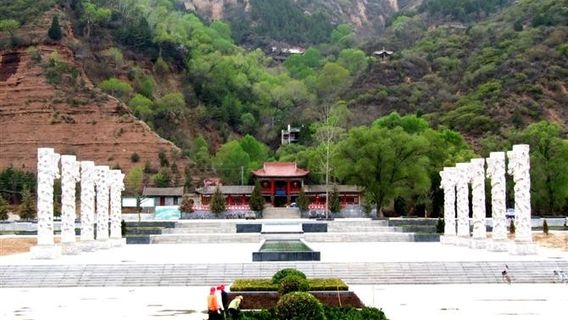 Longyin Temple