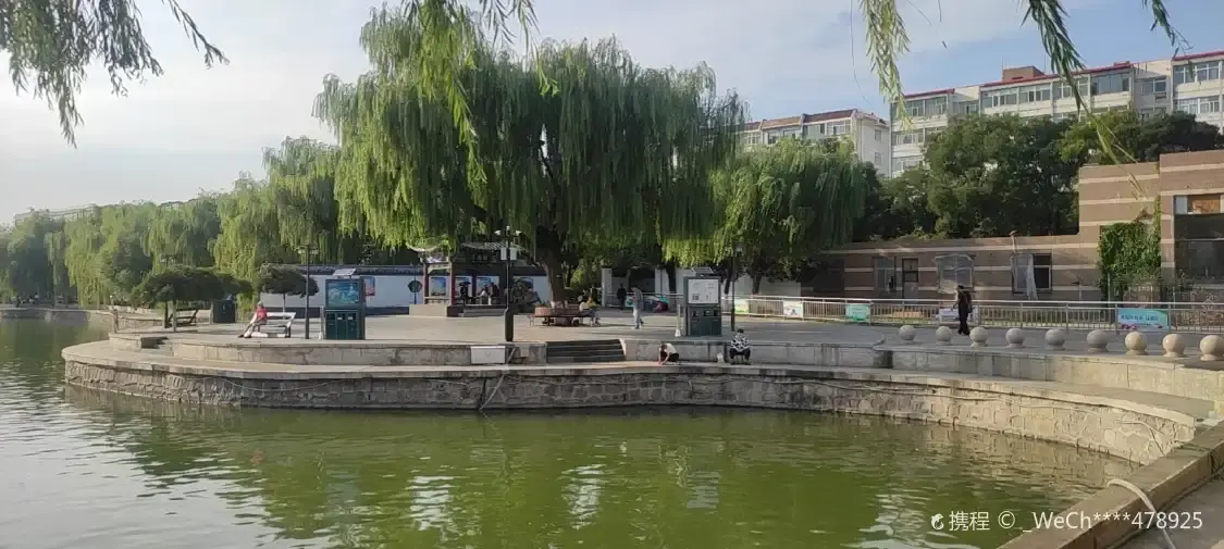 Hotels near Xuanhua People's Park (East Gate)