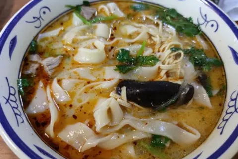 帖老大羊肉汤烩面烧烤(康复后街总店)