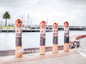 Geelong Baywall Bollards