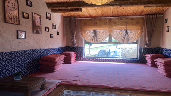 jiang bu la ke shi guang xiao yuan · ying di