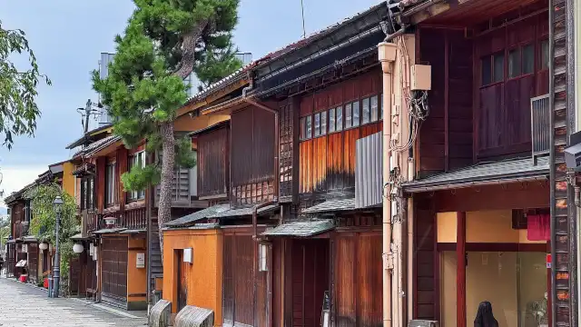 Hotels near Nishi Chaya District