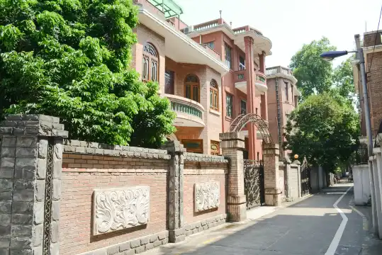 鄰近東山口的酒店