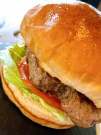 《百德新街食漢堡》