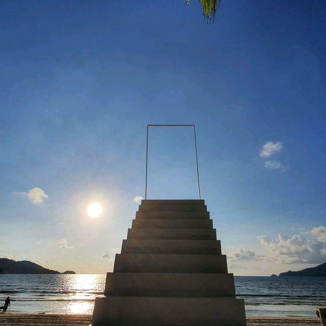   Patong Beach Phuket ต้องมาละแมะ