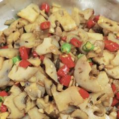 龙虎山鸿运土菜馆 User Photo